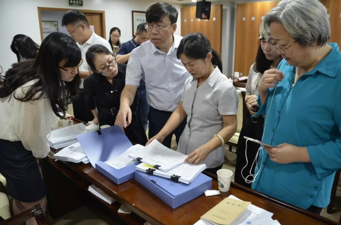 图为2018年8月，中大信信用管理有限公司对江苏省食药监局进行“双公示”工作评估现场。