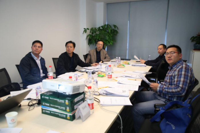 图3 与会专家评审《信用报告模板（京津冀）》
