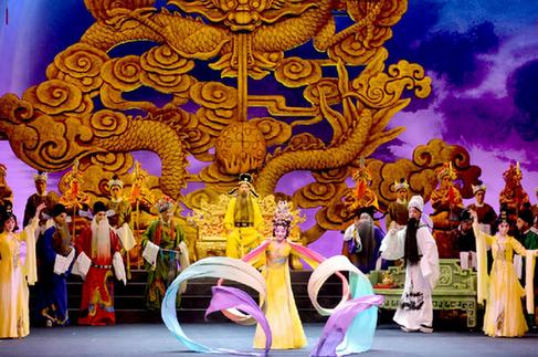 南腔北调汇聚“云端” 全国基层戏曲院团网络会演启幕