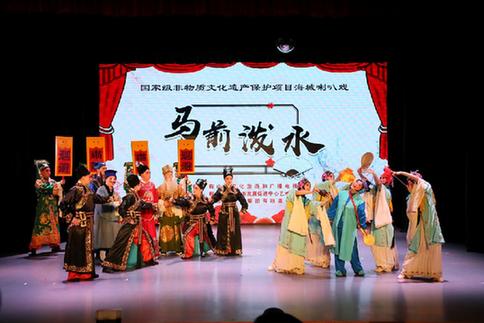 南腔北调汇聚“云端” 全国基层戏曲院团网络会演启幕